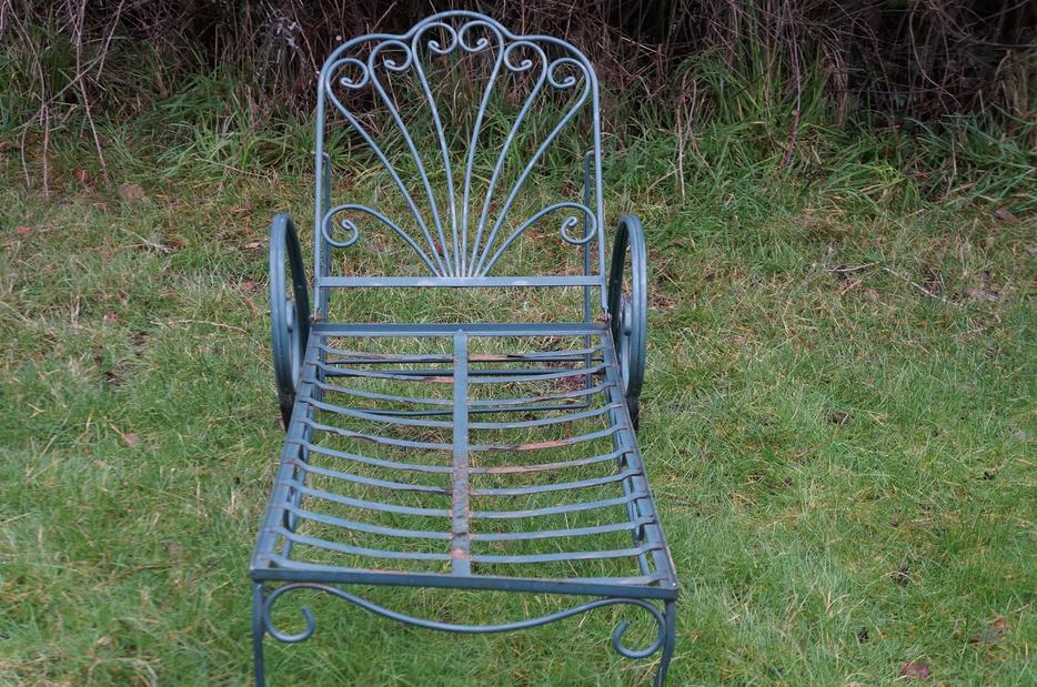 Antique Lawn Chair Heavy made of solid metal Sooke, Victoria