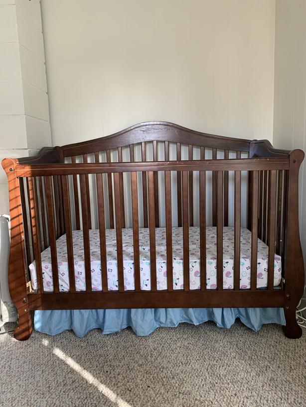 crib/toddler bed North Saanich & Sidney , Victoria