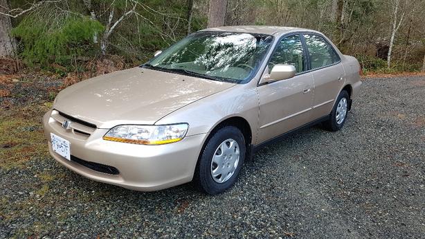 2000 Honda Accord low low kms | Classifieds for Jobs, Rentals, Cars ... 2000 Honda Accord Lowered