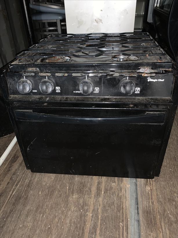 Magic chef RV propane range 3 burner, automatic pilot Classifieds for Jobs, Rentals, Cars