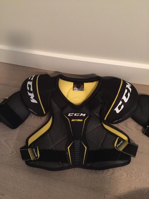 hockey chest/shoulder pads and padded shorts Oak Bay, Victoria MOBILE