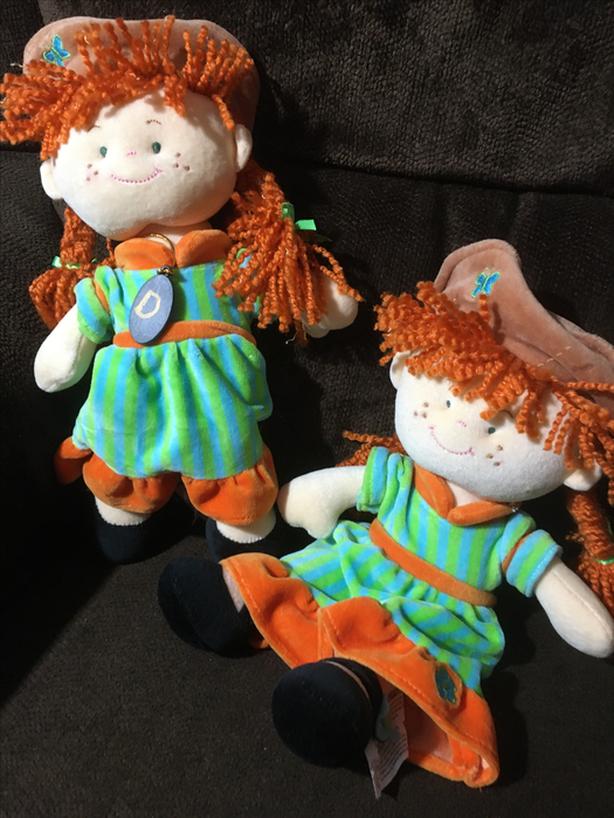 pair of Anne of Green gables dolls Saanich, Victoria pair of Anne of Green gables dolls Saanich, Victoria