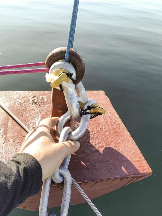 Mooring Buoys (Mooring Canada mooring.ca) Oak Bay, Victoria MOBILE