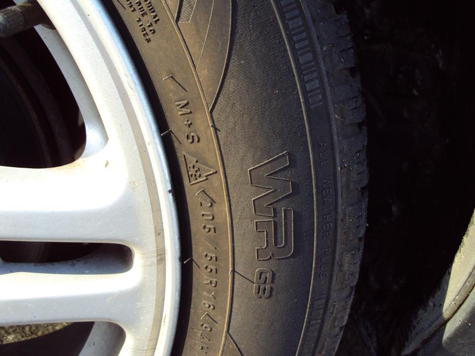 All Wheel Drive! Snow Tires! Subaru Impreza RS, 4 cyl, Automatic