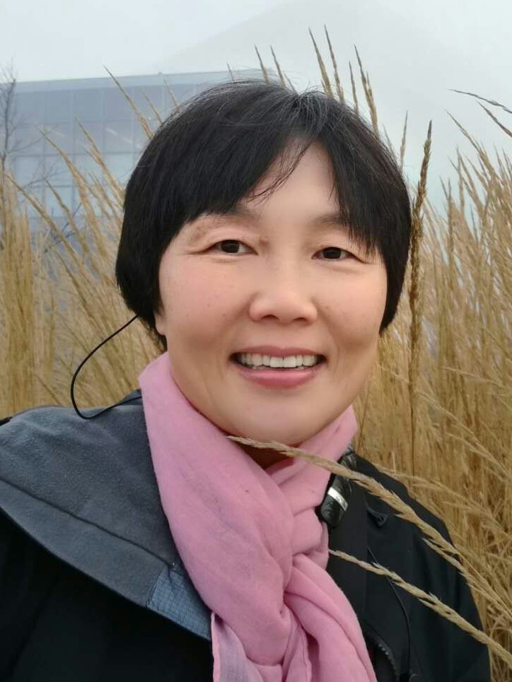 Liping Yu, Co-Leader, Husky Presidential Ambassadors Leadership Institute. Photo credit: Liping Yu.