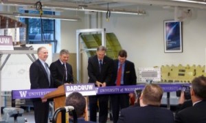 Left to right: UW President Michael K. Young, Boeing Commercial Airplanes President and CEO Ray Conner, Gov. Jay Inslee and UW College of Engineering Dean Michael Bragg at the ribbon cutting.