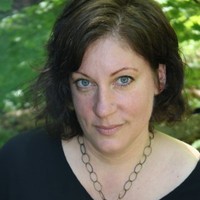 Photograph of Lisa Thomas