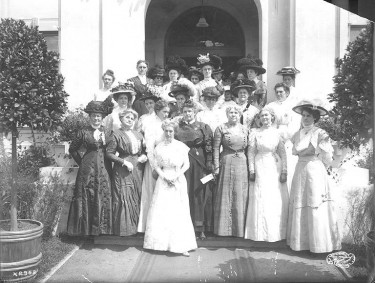 Ancient Order of United Workmen members, Alaska-Yukon-Pacific Exposition, Seattle, Washington, 1909 - Frank H. Nowell, 1864-195