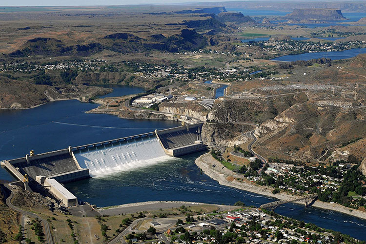 web-Grand_Coulee_Dam_aerial
