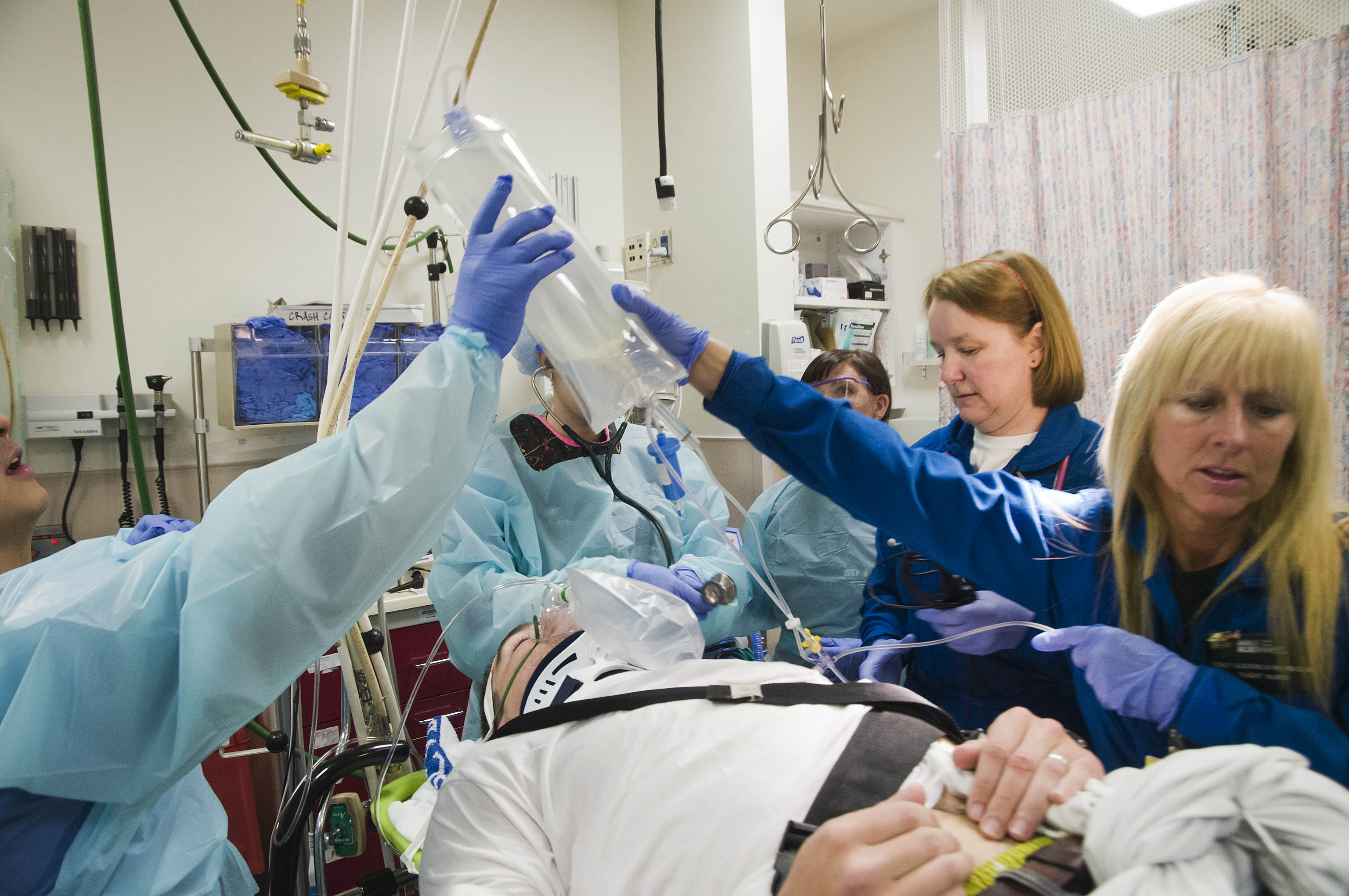 ALNW handoff in HMC ED_024 | UW News