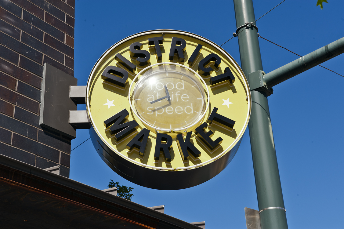 Groceries and more District Market opens in Alder Hall UW News