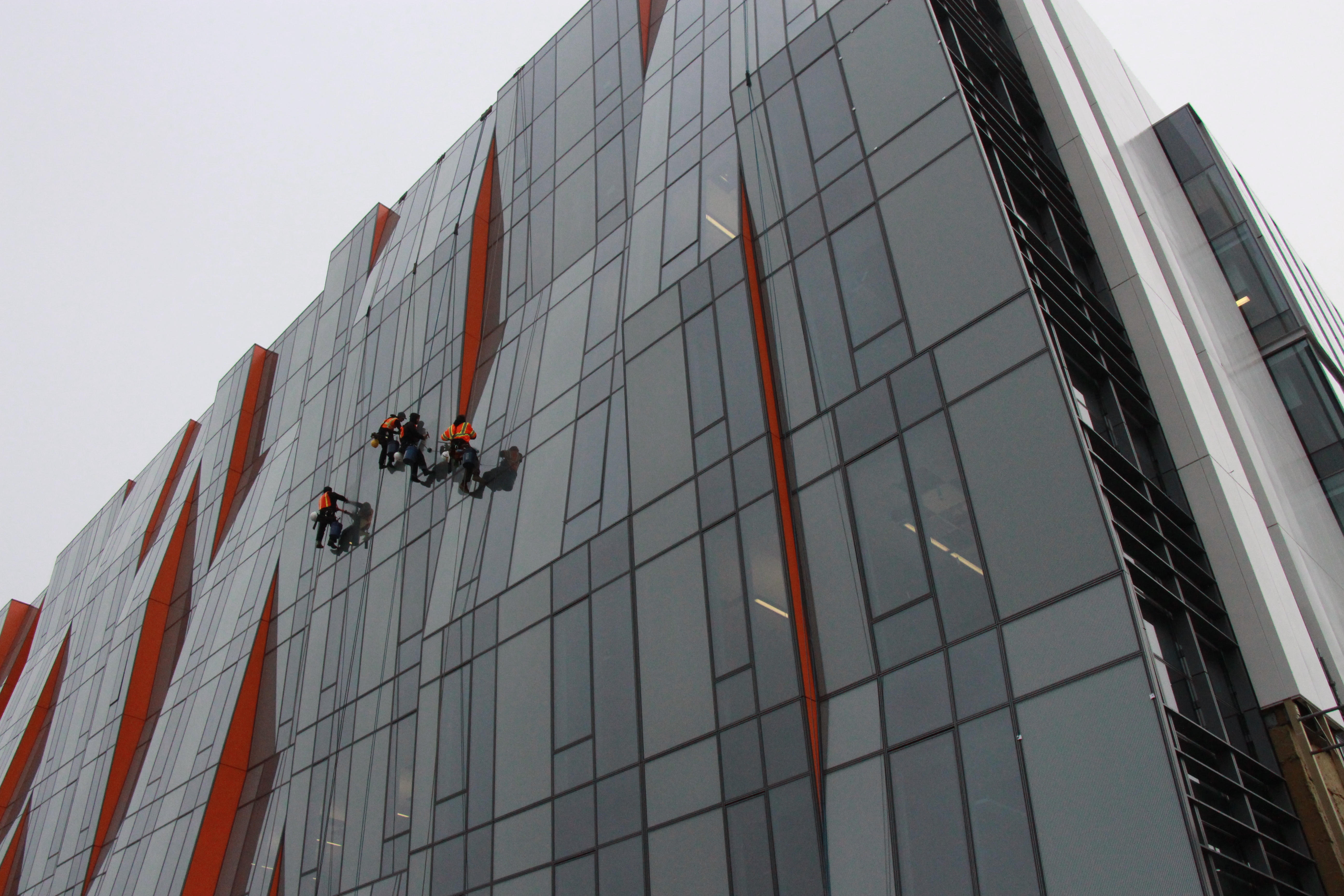 Window washers scale the new UW Medicine South Lake Union research building.