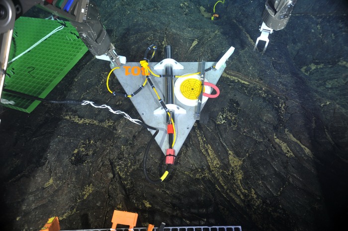 seismometer on seafloor