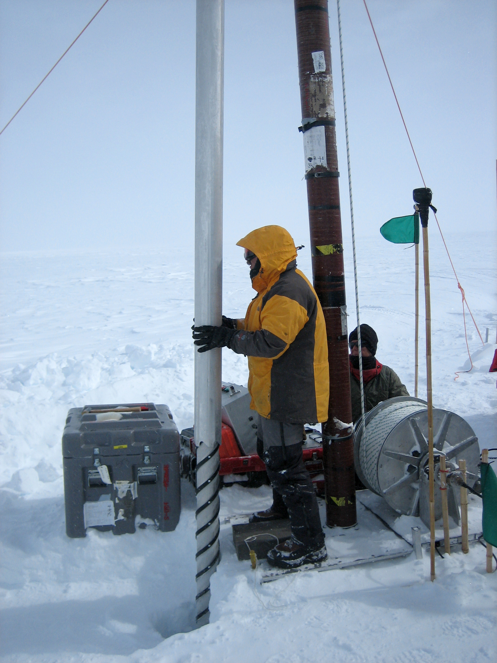 Greenland ice cores show industrial record of acid rain, success of U.S
