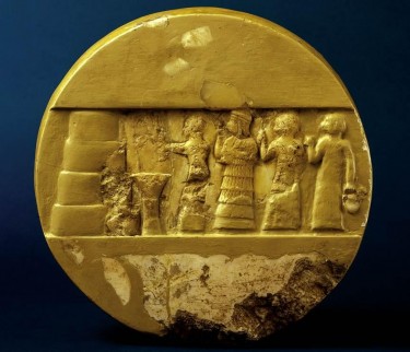 The disk of Enheduanna shows the high priestess making an offering to her god.