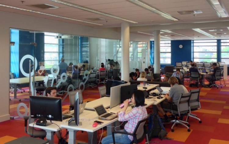 Teams worked out of the eScience Institute’s UW headquarters in the Washington Research Foundation Data Science Studio.