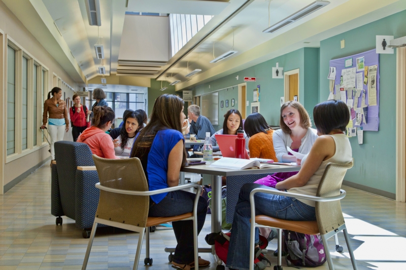 Ballmers’ support for UW School of Social Work reaches 32 million UW