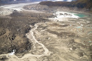 A Sept. 2, 2016 aerial photo shows the meltwater stream along the toe of Kaskawulsh Glacier, seen on the left, that is diverting fresh water from one river to the other.