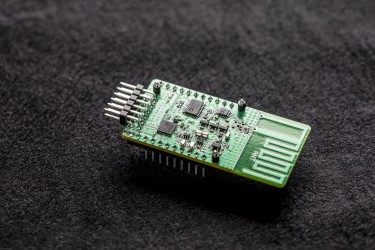 In the long-range backscatter system developed by UW researchers, this sensor uses reflected radio waves to encode and communicate information using almost zero power. It can “talk” to a receiver up to 2.8 km away.