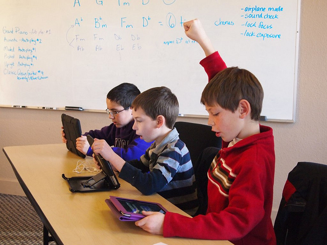 A University of Washington study has found that asking preteens about substance use doesn't prompt them to try alcohol, tobacco or drugs.