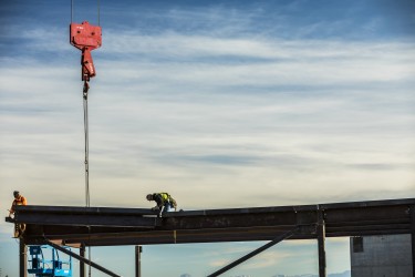 photograph of beam placement on Gates Center construction