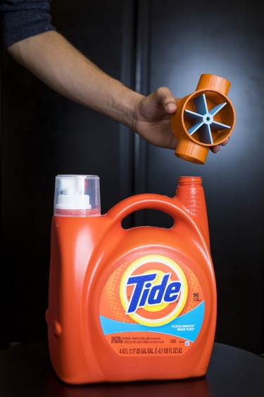 UW engineers have developed the first 3-D printed plastic objects that can connect to WiFi without electronics. The attachment above can sense when your laundry soap is running low — and automatically order more.