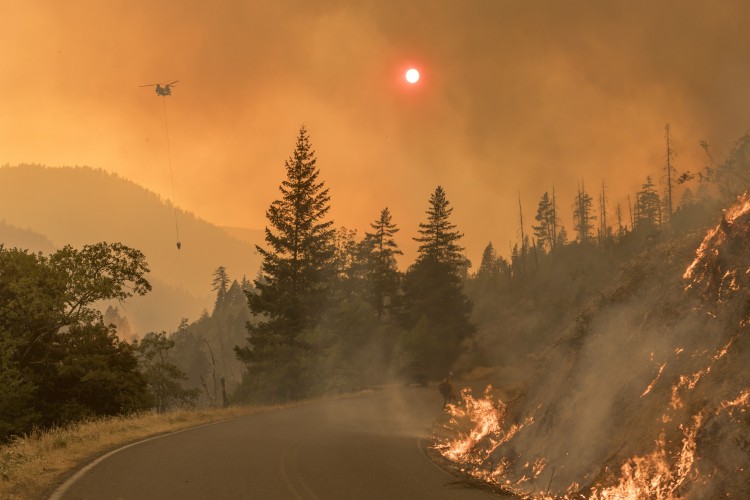 firefighting in oregon 2018