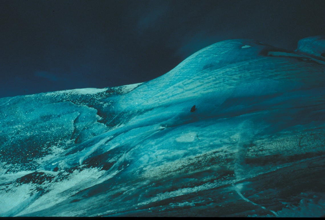 green striped iceberg