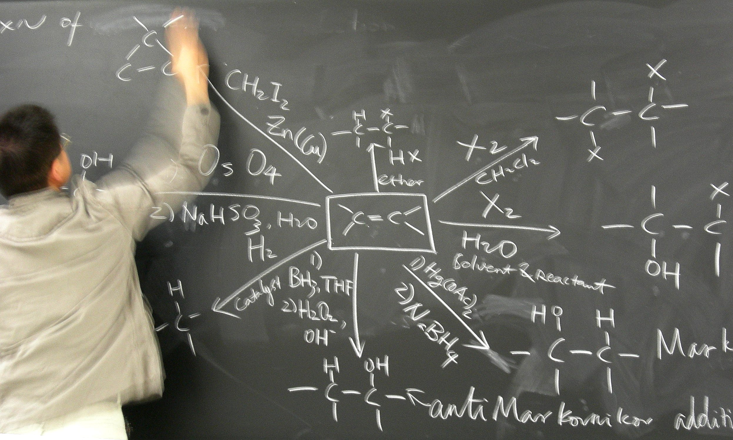 Passing crucial, challenging introductory chemistry course gives