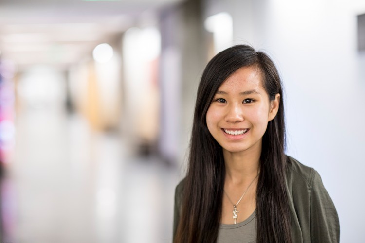 Loleena Tang, UW first-year student and Early Fall Start participant, credits Early Fall Start with improving her writing skills — and increasing her confidence — before the schoolyear began.