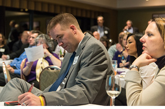 Husky Business Networking Group meetings offer Portland alumni a chance to expand their professional networks.