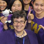 Alumni foster UW spirit worldwide