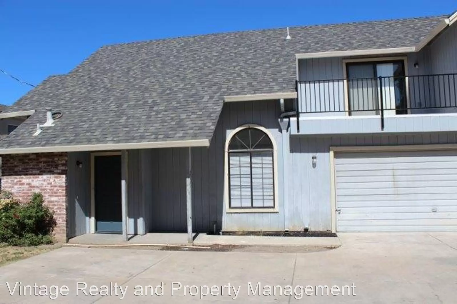 Places for Rent for Gps Property Management in 211 W Lockeford St Dwellsy