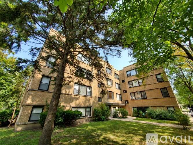 2950 W Arthur Ave apt 2s Chicago IL 60645 is a 2 Bedroom Apartment for