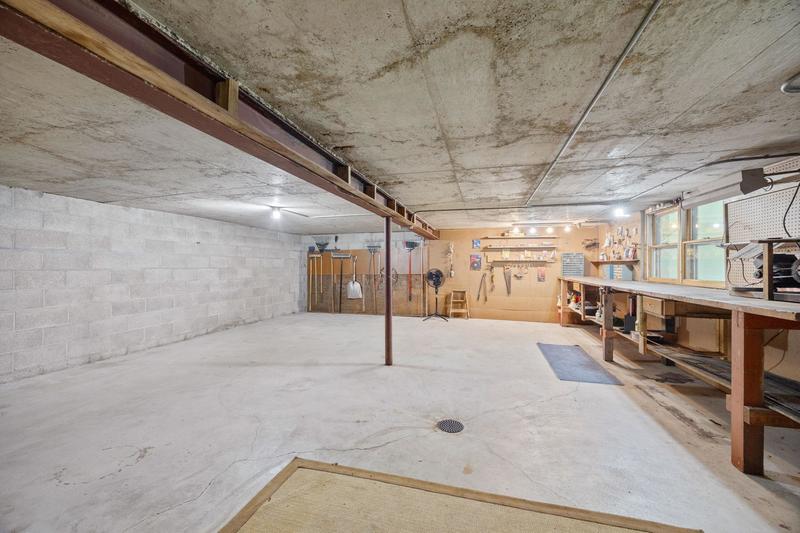 9125 Highway 7 Saint Bonifacius, MN