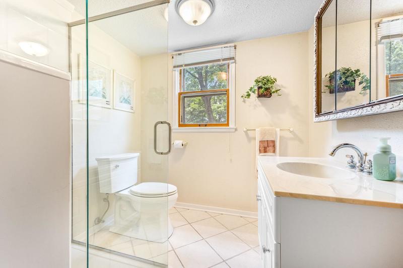 9125 Highway 7 Saint Bonifacius, MN