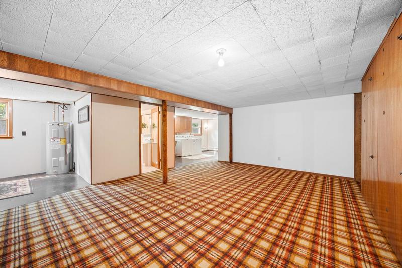 9125 Highway 7 Saint Bonifacius, MN