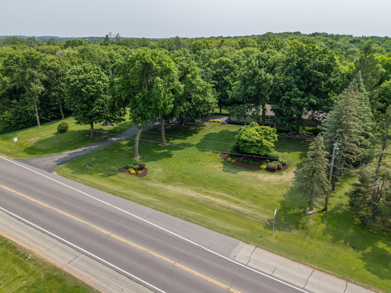9125 Highway 7 Saint Bonifacius, MN