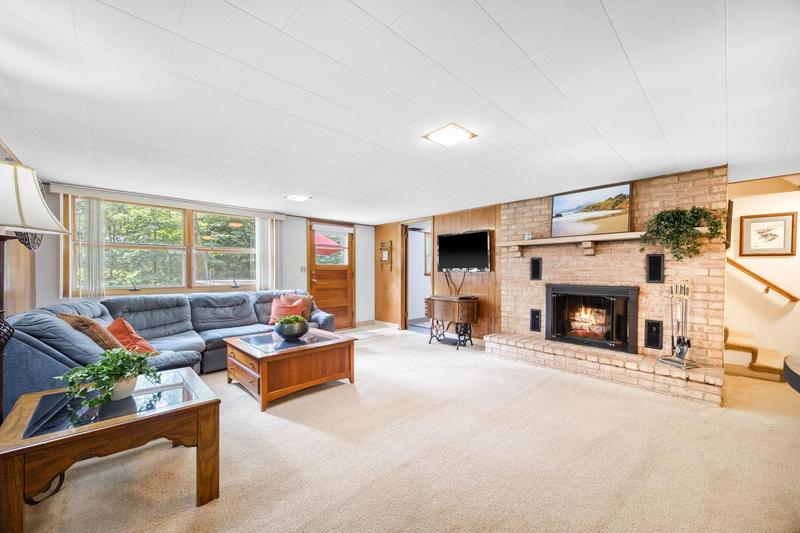 9125 Highway 7 Saint Bonifacius, MN