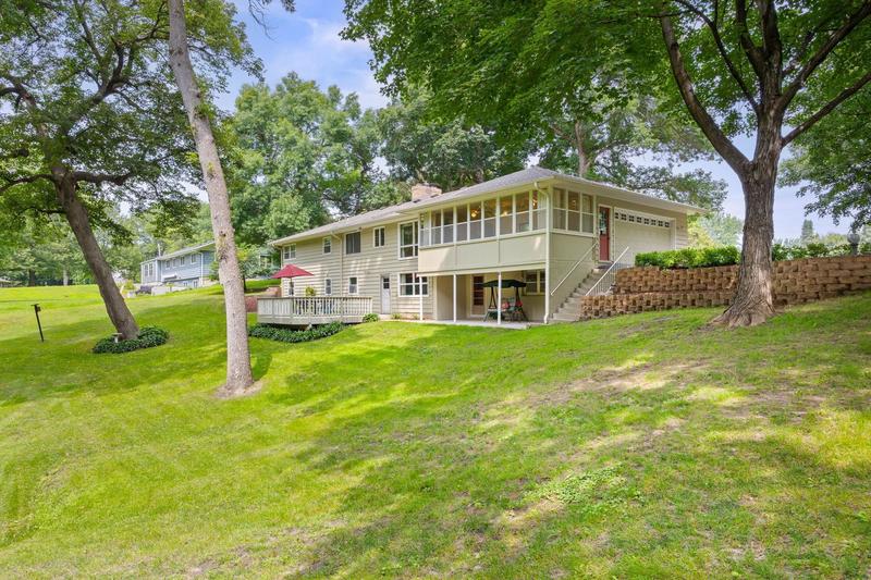 9125 Highway 7 Saint Bonifacius, MN