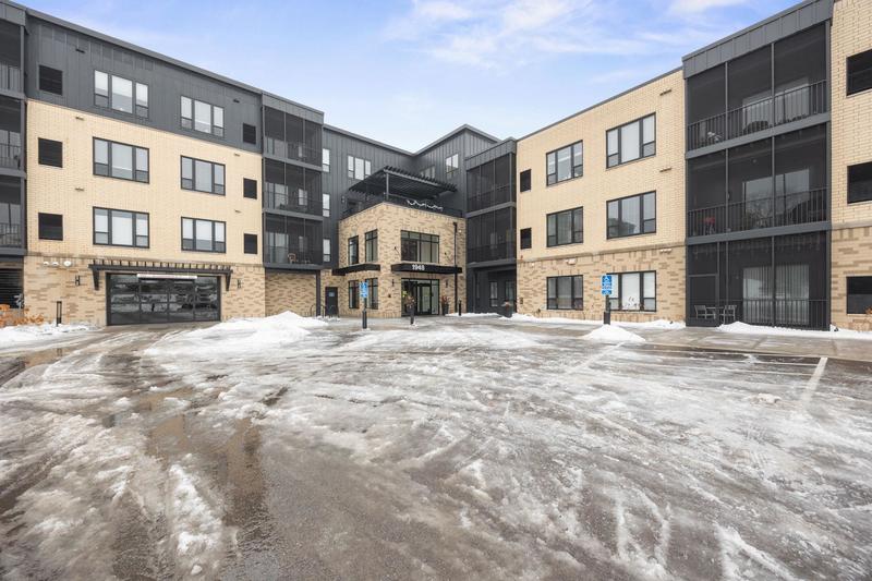 1948 Wayzata Boulevard Long Lake, MN