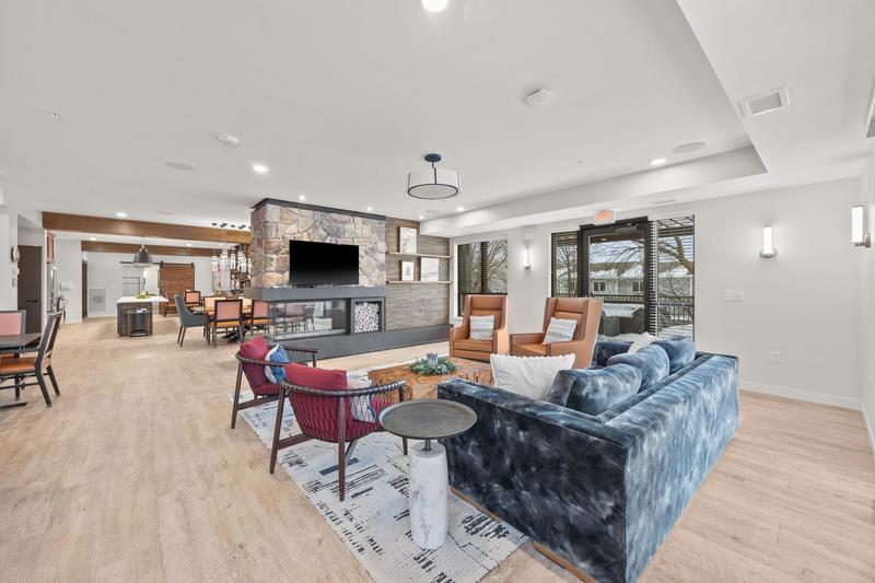 1948 Wayzata Boulevard Long Lake, MN