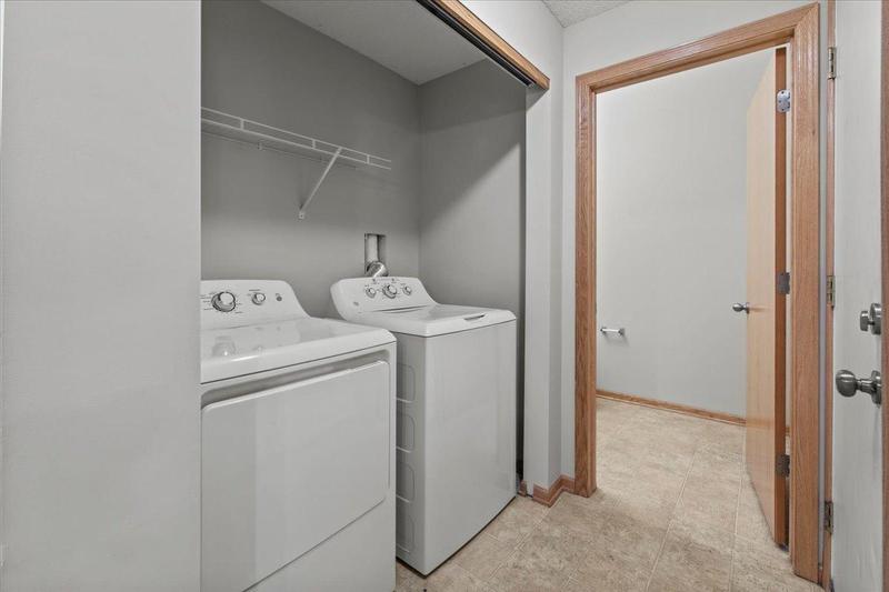 932 Crossing Way Delano, MN