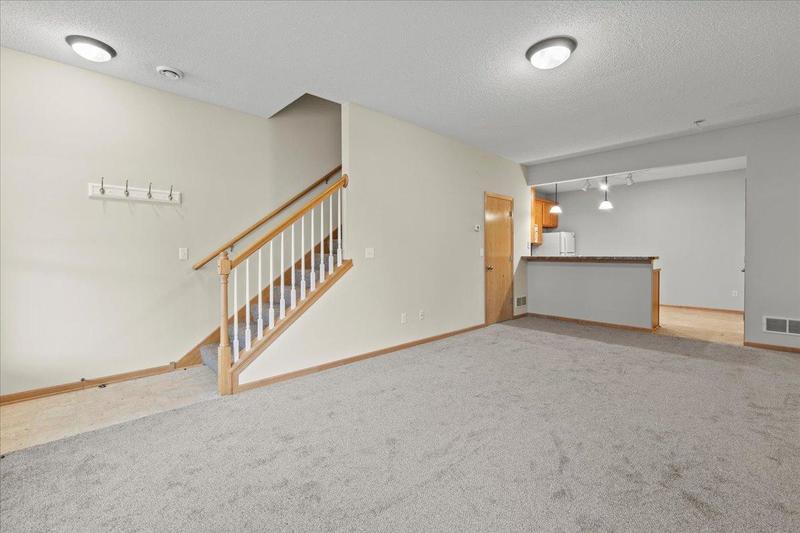 932 Crossing Way Delano, MN