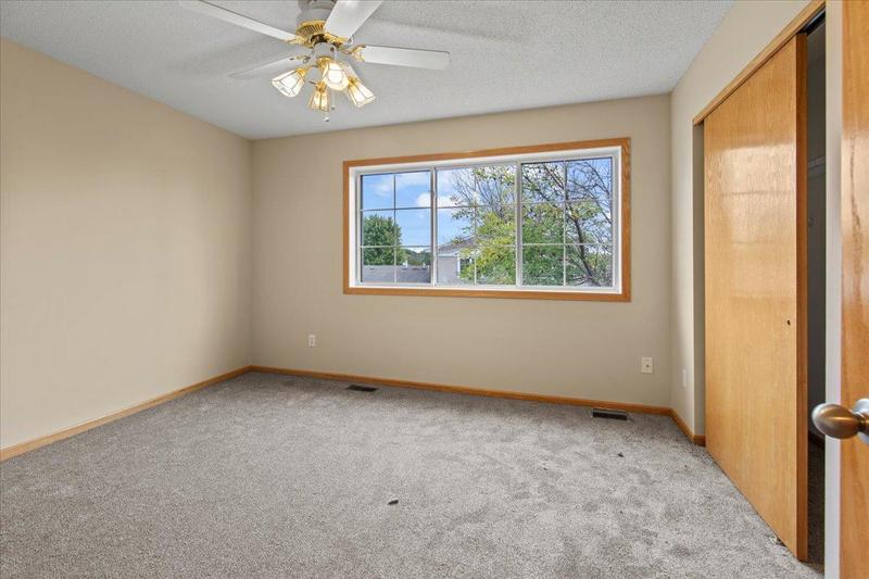 932 Crossing Way Delano, MN