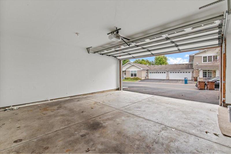 932 Crossing Way Delano, MN