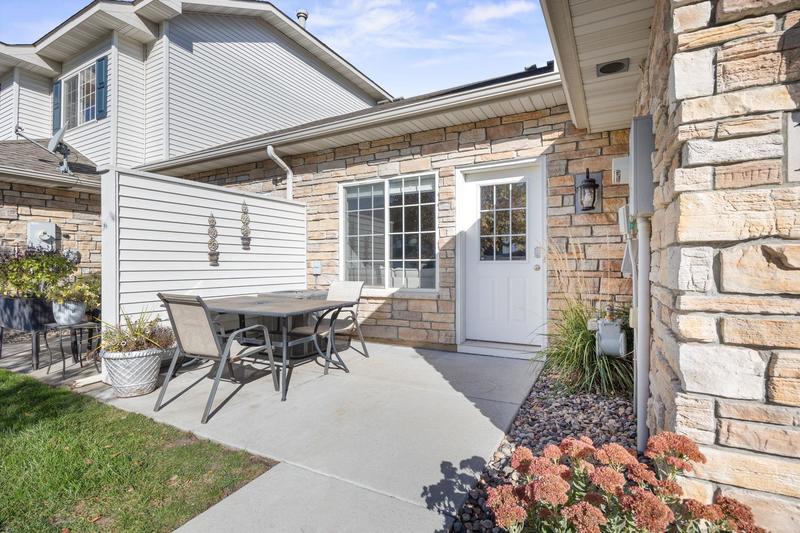17085 Eastwood Avenue Lakeville, MN