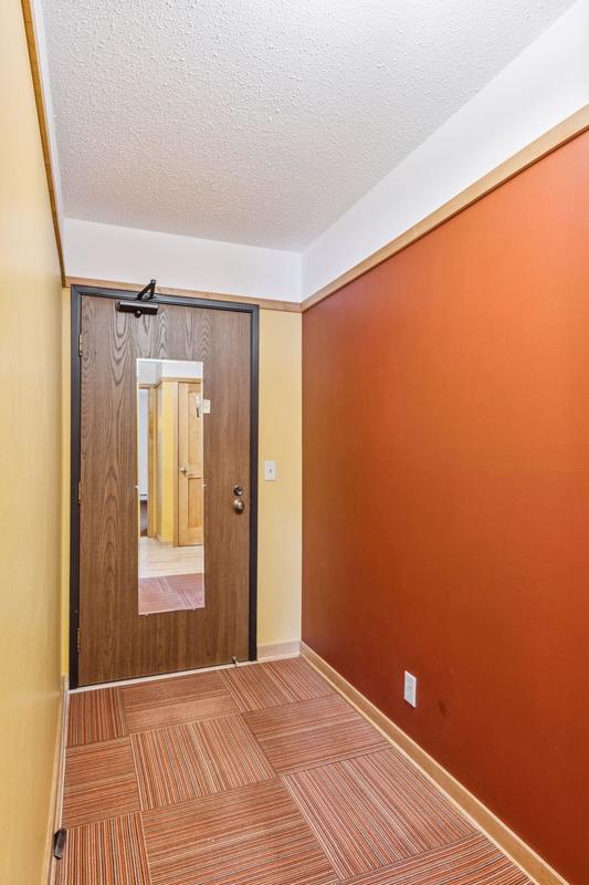 5697 Green Circle Drive Minnetonka, MN