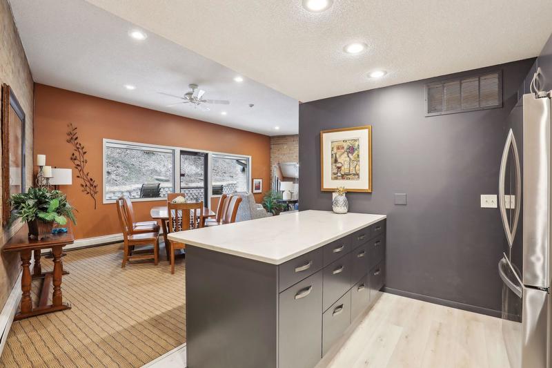 5697 Green Circle Drive Minnetonka, MN