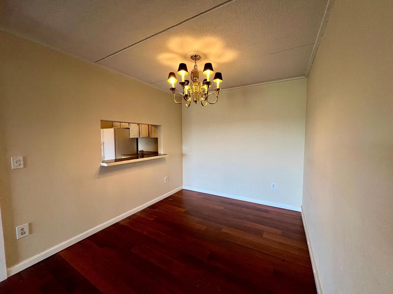 10501 Cedar Lake Road Minnetonka, MN